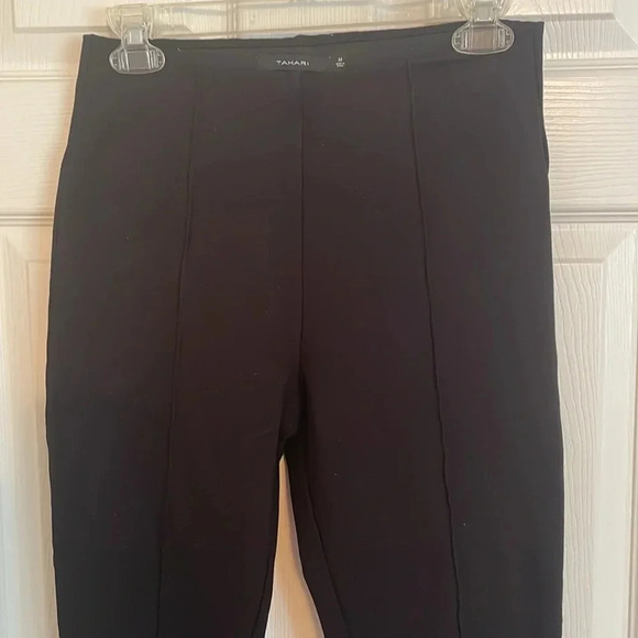 Tahari Black Pin Pleat Stretch Waist Comfort Pants Legging Medium Skinny EUC - Picture 2 of 7